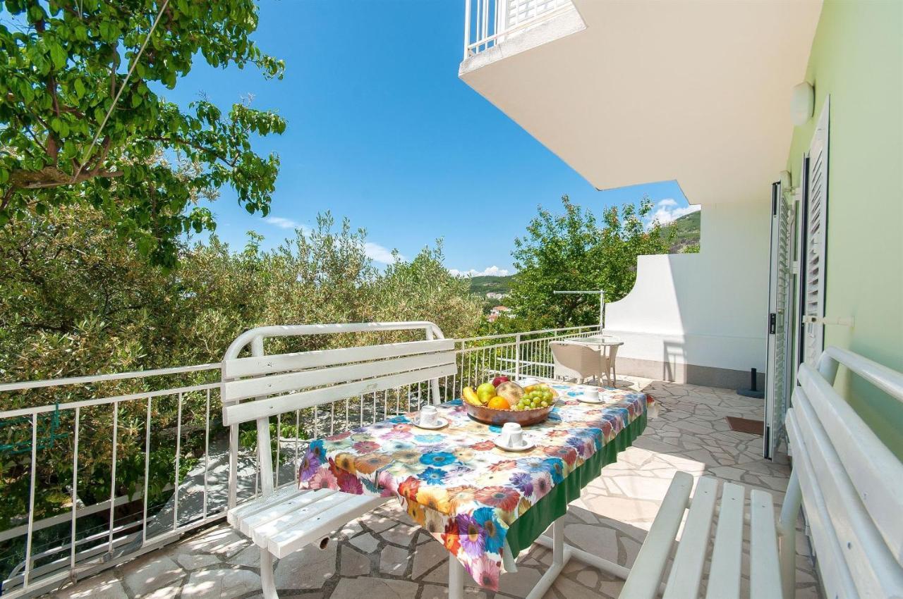Apartments Zorica Tucepi Exterior photo