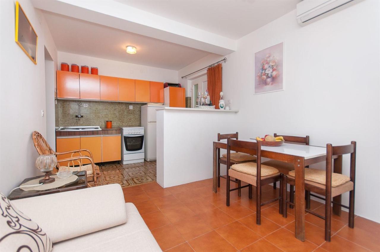 Apartments Zorica Tucepi Exterior photo